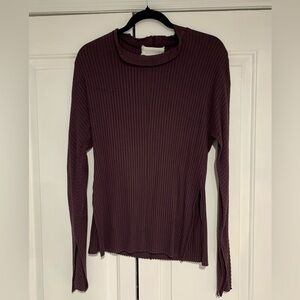 Calé Ribbed Long Sleeve Split Hem Top